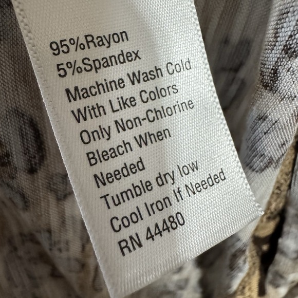 NEW Wonderly Curvy Leopard Print Long Sleeve Knit Top Size 2X Lightweight Layer - Picture 9 of 13